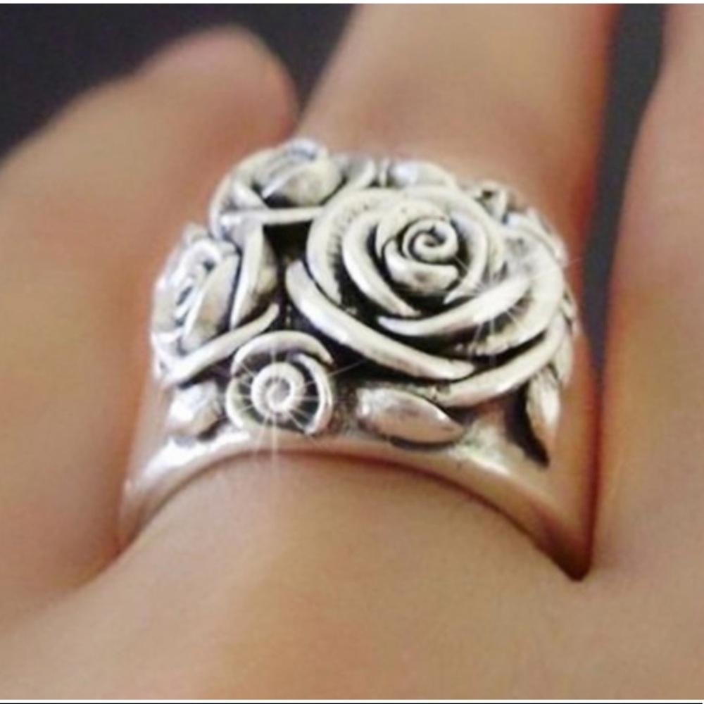 STERLING SILVER FLORAL RING - Picture 4 of 9